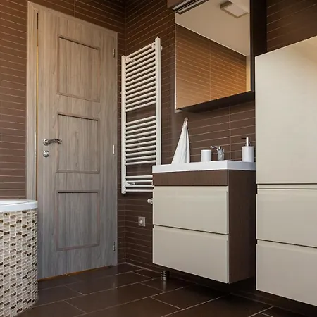 アパート Laza Napok - 1 *